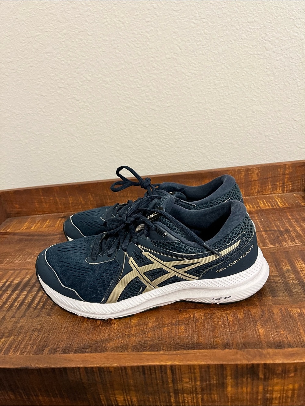 ASICS Women’s Gel-Contend 7 Navy Gold Running Shoes